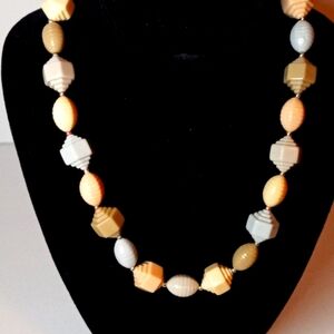 Vintage Summer Pastel Lucite Beaded Necklace. 20".